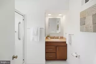 8802 Liberty Ln, Potomac, MD 20854 - Photo 15