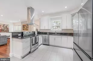 7201 Thomas Branch Dr, Bethesda, MD 20817 - Photo 15