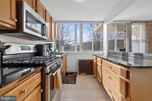 1220 Blair Mill Rd, Silver Spring, MD 20910 - Photo 9