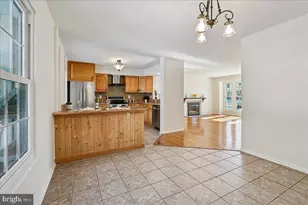 20812 Aspenwood Ln, Montgomery Village, MD 20886 - Photo 15