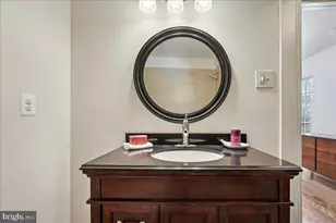 20812 Aspenwood Ln, Montgomery Village, MD 20886 - Photo 29