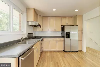 6520 Lone Oak Court, Bethesda, MD 20817 - Photo 9