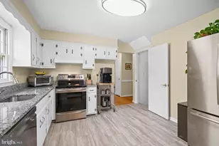 17812 Vinyard Ln, Rockville, MD 20855 - Photo 23