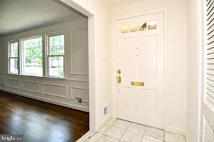 7109 Radnor Rd, Bethesda, MD 20817 - Photo 5