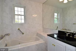 7109 Radnor Rd, Bethesda, MD 20817 - Photo 31