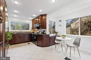 6305 Contention Ct, Bethesda, MD 20817 - Photo 15