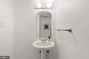 6305 Contention Ct, Bethesda, MD 20817 - Photo 17