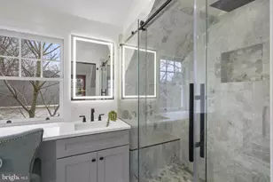 9403 Warren St, Silver Spring, MD 20910 - Photo 23