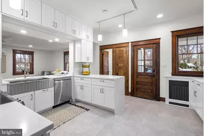 9403 Warren Street, Silver Spring, MD 20910 - Photo 5