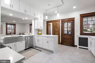 9403 Warren St, Silver Spring, MD 20910 - Photo 5