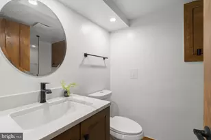 9403 Warren St, Silver Spring, MD 20910 - Photo 33