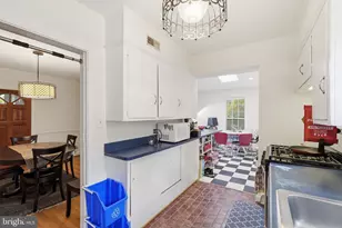 8209 Meadowbrook Ln, Chevy Chase, MD 20815 - Photo 13