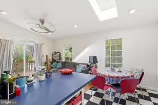 8209 Meadowbrook Ln, Chevy Chase, MD 20815 - Photo 11