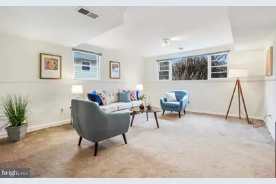 9504 Hollins Court, Bethesda, MD 20817 - Photo 3