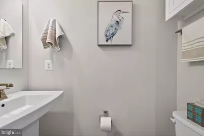 19765 Green Village Drive, Montgomery Village, MD 20886 - Photo 9