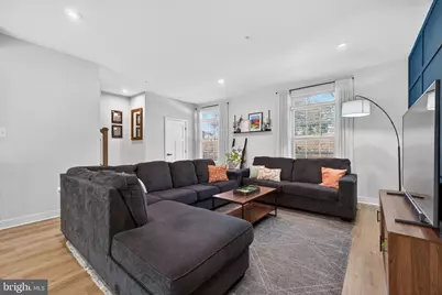 19765 Green Village Drive, Montgomery Village, MD 20886 - Photo 7