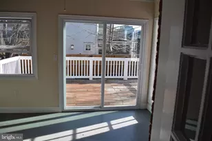 7205 Clarendon Rd, Bethesda, MD 20814 - Photo 15