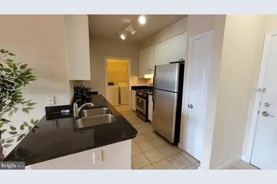 501 Hungerford Drive UNIT #207, Rockville, MD 20850 - Photo 5