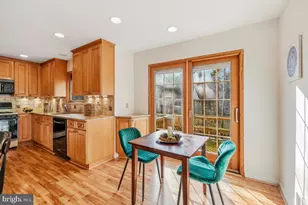 10 Colebrook Ct, Potomac, MD 20854 - Photo 9