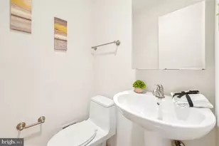 10 Colebrook Ct, Potomac, MD 20854 - Photo 13