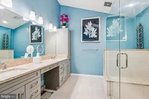 28 Sterling Ct, Rockville, MD 20850 - Photo 21