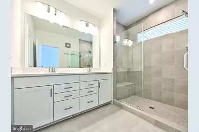 16076 Frederick Road, Rockville, MD 20850 - Photo 17