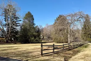 10816 Fox Hunt Ln, Rockville, MD 20854 - Photo 3