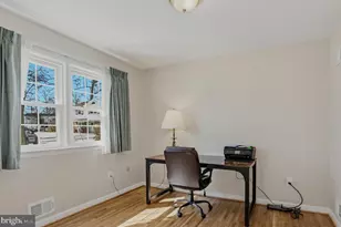 4102 Landgreen St, Rockville, MD 20853 - Photo 9