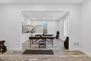 10525 Tanager Ln, Potomac, MD 20854 - Photo 101