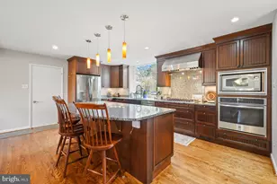 11504 Alcinda Ln, North Potomac, MD 20878 - Photo 9