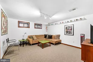 5905 Folkstone Rd, Bethesda, MD 20817 - Photo 19