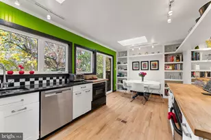 5905 Folkstone Rd, Bethesda, MD 20817 - Photo 7