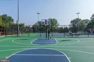 801 Pleasant Dr, Rockville, MD 20850 - Photo 27