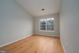 20821 Shamrock Glen Cir, Germantown, MD 20874 - Photo 11