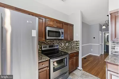 10211 Cove Ledge Court, Montgomery Village, MD 20886 - Photo 13