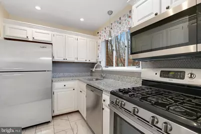 10315 Montrose Avenue #202, Bethesda, MD 20814 - Photo 11