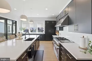 9725 Lantana Wy, Bethesda, MD 20817 - Photo 5