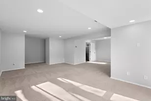 19104 Mills Choice Rd, Montgomery Village, MD 20886 - Photo 9