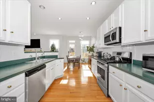 18921 Fountain Hills Dr, Germantown, MD 20874 - Photo 11