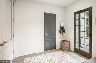 5205 Woodlawn Ave, Chevy Chase, MD 20815 - Photo 13