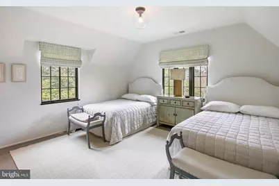 5205 Woodlawn Avenue, Chevy Chase, MD 20815 - Photo 19