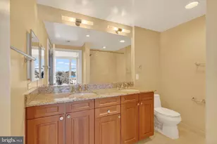 6820 Wisconsin Ave, Bethesda, MD 20815 - Photo 11