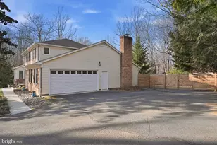 8217 Plum Creek Dr, Gaithersburg, MD 20882 - Photo 29