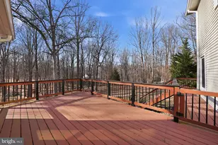 8217 Plum Creek Dr, Gaithersburg, MD 20882 - Photo 23