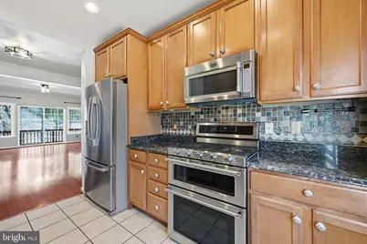 18733 Falling River Drive, Gaithersburg, MD 20879 - Photo 5