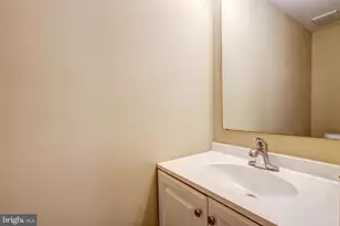 21 Docena Ct, Gaithersburg, MD 20886 - Photo 9