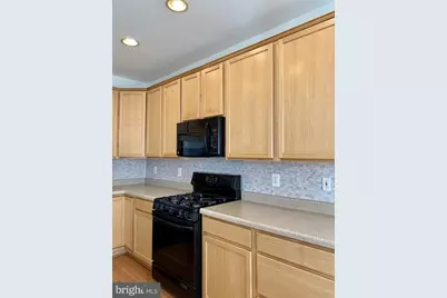 410 Redland Boulevard, Rockville, MD 20850 - Photo 5