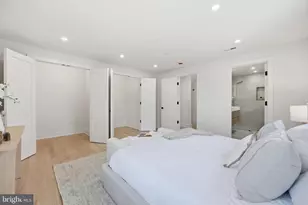 9200 Cedar Ln, Bethesda, MD 20814 - Photo 23