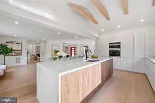 9200 Cedar Ln, Bethesda, MD 20814 - Photo 7