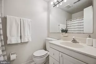 9421 Thrush Ln, Potomac, MD 20854 - Photo 91
